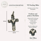 Kreuz-Anhänger mit Herz aus Silber – handgefertigtes Symbol für Liebe und Glauben, Skulpturenschmuck im Boho- und rustikalen Stil | Art Diva