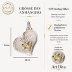Herz-Anhänger mit Pfote aus 925er Silber und goldfarbenen Akzenten – Talisman für Treue und Tierliebe, handgefertigter Skulpturenschmuck im Boho- und rustikalen Stil, Kollektion „Glanz“ | Art Diva