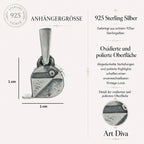 „Spätzchen“-Anhänger aus 925er Silber – oxidierter Talisman für Freiheit, Leichtigkeit und Wärme, handgefertigter Skulpturenschmuck im Boho- und rustikalen Stil | Art Diva