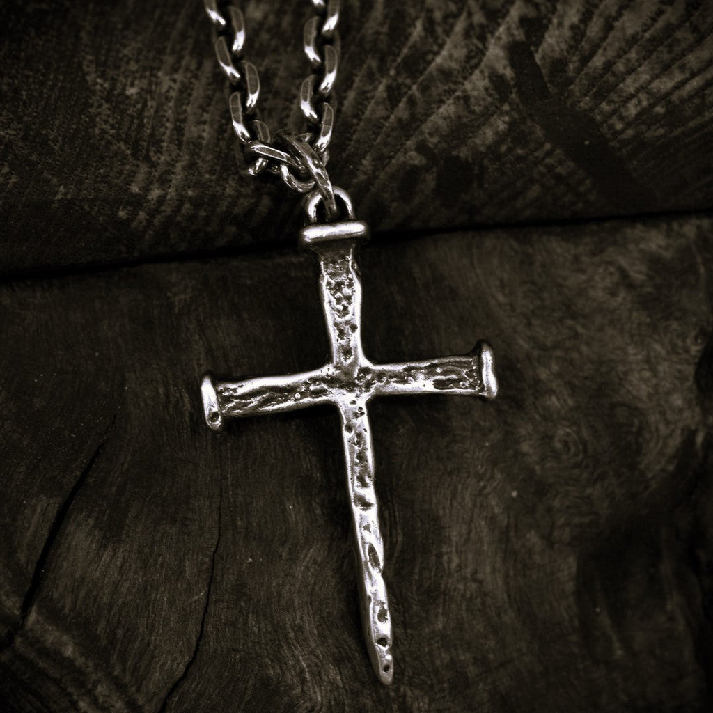 Kreuz-Anhänger für Herren aus 925er Silber – Symbol des Glaubens, handgefertigt im Boho- und rustikalen Stil | Art Diva
