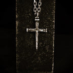 Kreuz-Anhänger für Herren aus 925er Silber – Symbol des Glaubens, handgefertigt im Boho- und rustikalen Stil | Art Diva