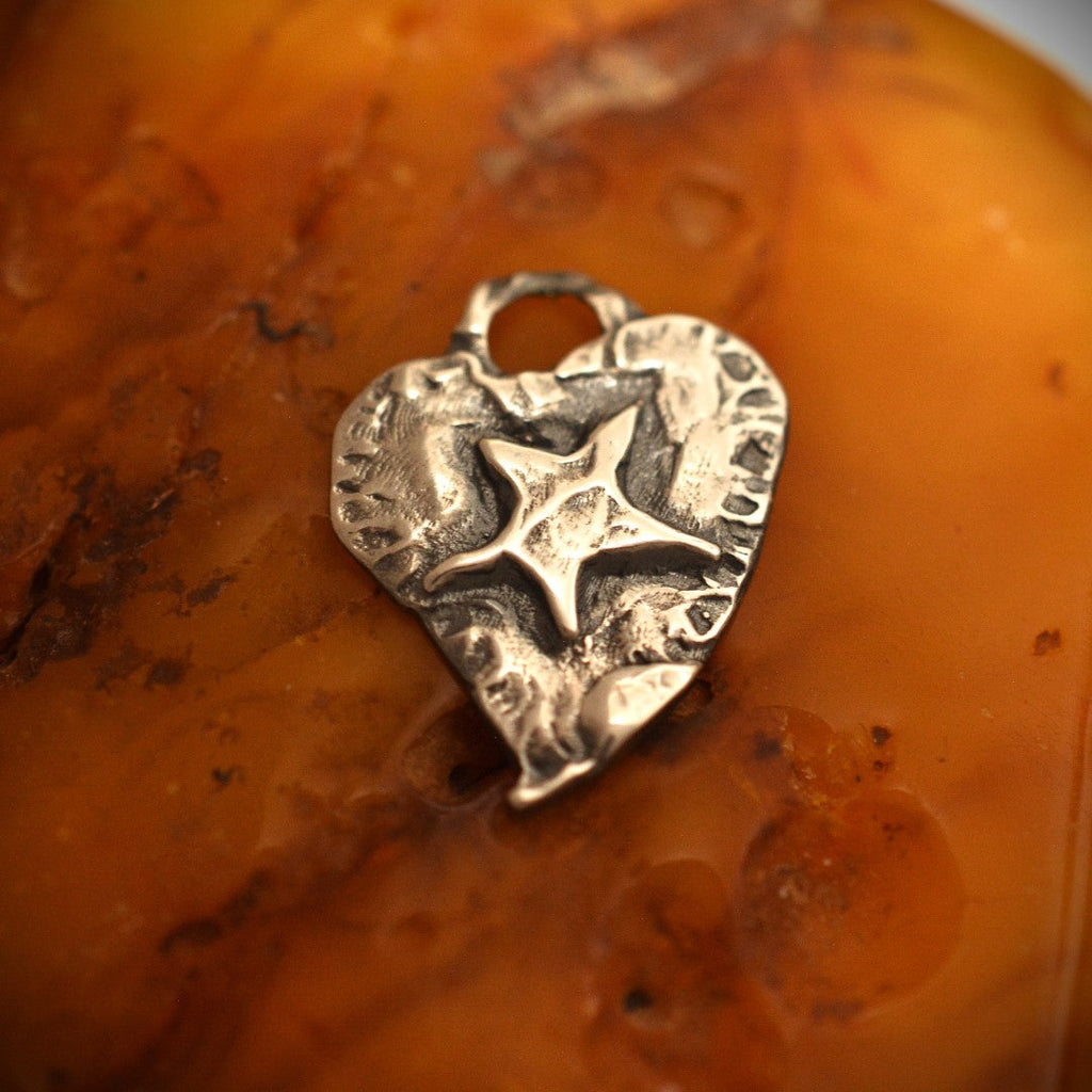 „Herz mit Stern“-Liebesanhänger aus 925er Silber – Talisman für Glauben und Liebe, handgefertigt im Boho-Stil | Art Diva