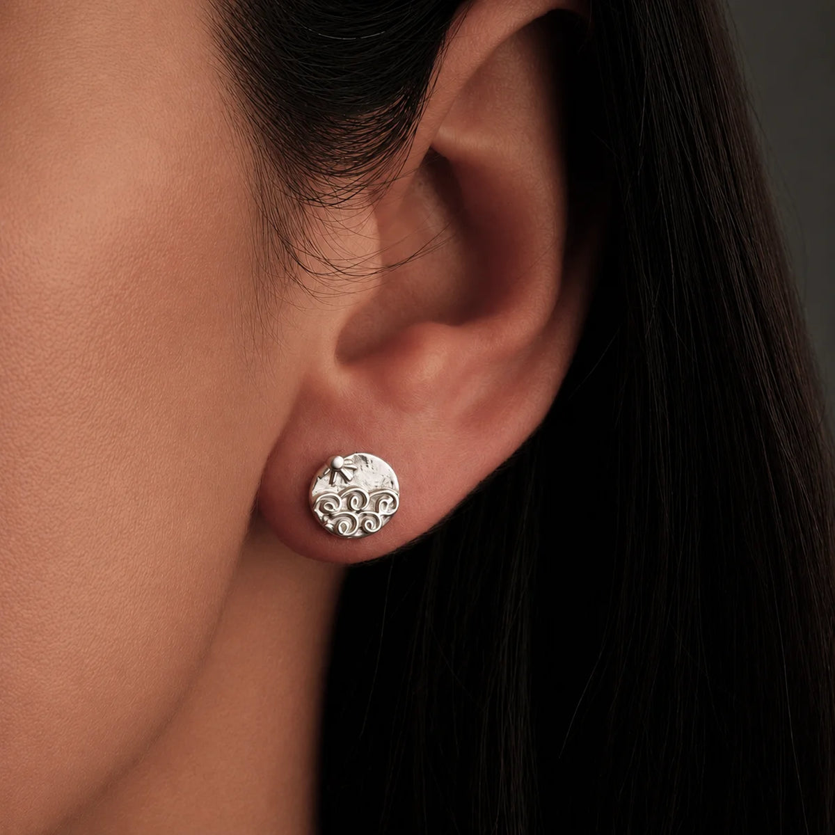 „Meeresbrise“-Ohrringe mit Sonne und Wellen aus 925er Silber – hochglanzpolierter Schmuck im Boho-Stil | Art Diva