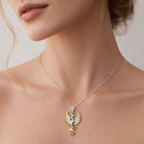 „Phönix“-Anhänger aus 925er Silber mit goldenen Akzenten – handpolierter Talisman für Wiedergeburt, Stärke und Neuanfang, skulpturaler Schmuck im Boho-Rustik-Stil | Art Diva