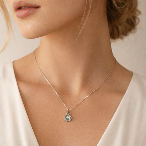 925er Silberanhänger „Pfote“ – handgefertigter Boho-Talisman für Tierliebe, skulpturales Schmuckstück und Geschenk für Hunde- oder Katzenliebhaber | Art Diva