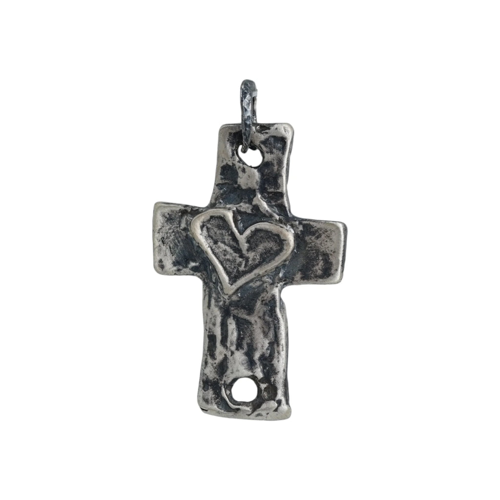 Silberanhänger „Großes massives Herrenkreuz mit Herz“ aus 925er Silber – Talisman für Stärke, Glauben und Schutz | Boho-, Rustik- und Skulpturschmuck | Art Diva