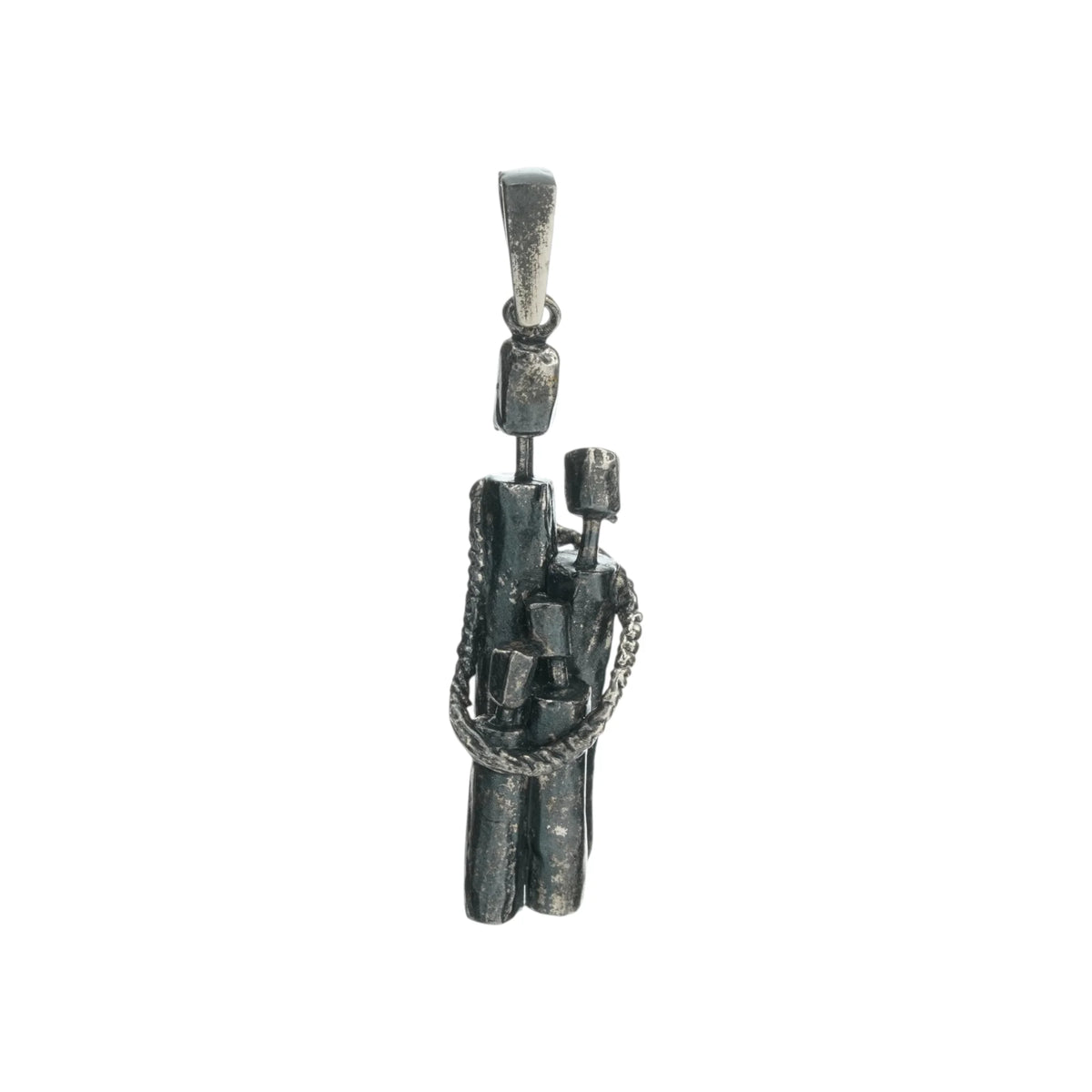 „Familienzusammenhalt“ – Anhänger aus 925er Silber, Talisman für Einheit, Liebe und familiären Schutz, handgefertigter Skulpturenschmuck im Boho- und rustikalen Stil | Art Diva