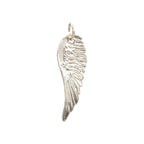 Engelsflügel-Anhänger aus 925er Silber – handgefertigter Skulpturenschmuck im Boho- und rustikalen Stil, Talisman für Schutz und spirituelle Kraft | Art Diva