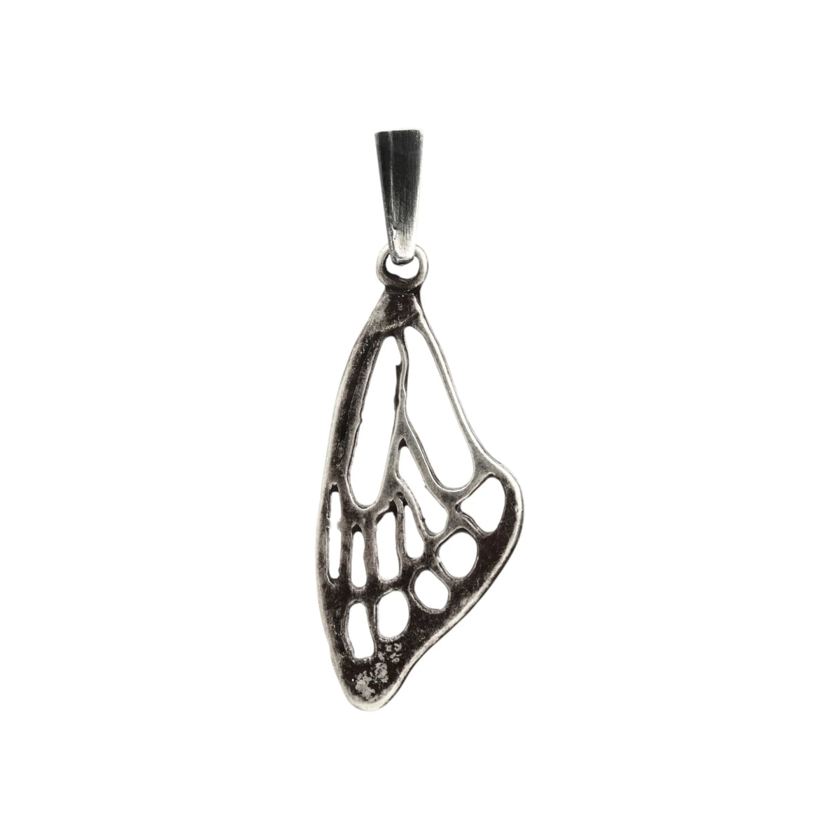 Schmetterlingsflügel-Anhänger aus 925er Silber – handgefertigter Talisman für Freiheit und Transformation, Skulpturenschmuck im Boho- und rustikalen Stil | Art Diva