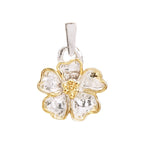 „Kirschblüte“ – Anhänger aus 925er Silber mit goldfarbenen Akzenten, Talisman für Frühling und Neubeginn, handgefertigter Skulpturenschmuck im Boho- und rustikalen Stil | Art Diva