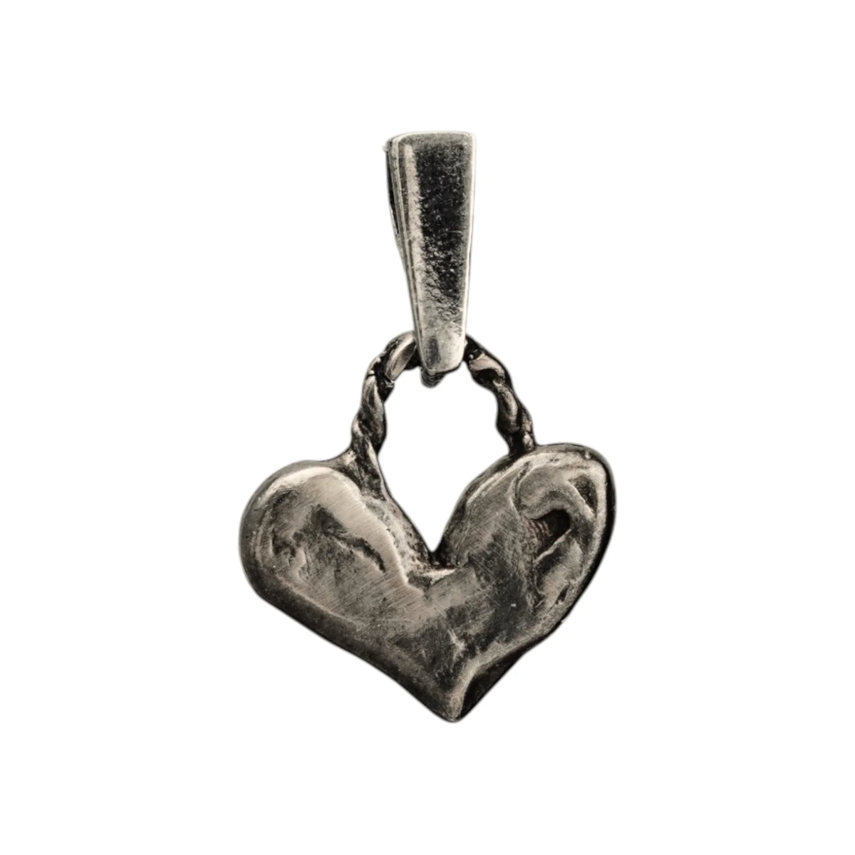 Kleines Herz mit gedrehter Öse – Anhänger aus 925er Silber | Symbol für Liebe & Verbundenheit | Art Diva