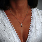 „Flauschiges Herz“-Miniaturanhänger aus 925er Silber – Talisman für Liebe, Zärtlichkeit und Fürsorge, handgefertigt im Boho-Stil | Art Diva