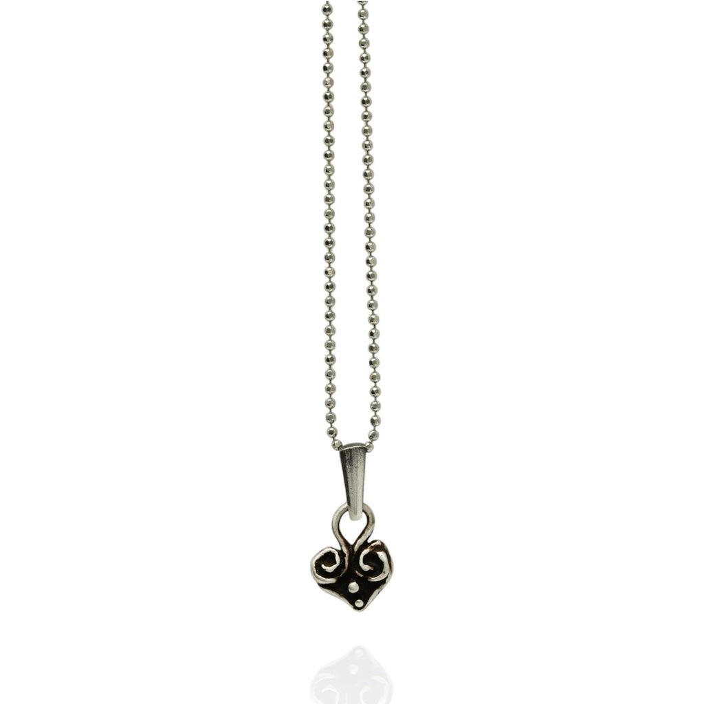 Herzanhänger aus 925er Silber – handgefertigter Liebestalisman und Skulpturenschmuck im Boho-Stil, ideales Geschenk für Mutter, Tochter oder Freundin | Art Diva
