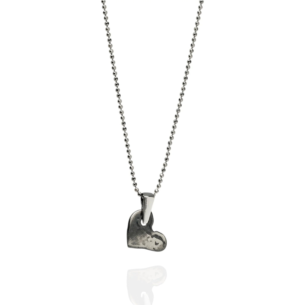Herz-Anhänger aus 925er Silber – Talisman für Liebe, handgefertigter Skulpturenschmuck im Boho-Stil mit rustikaler Optik | Art Diva