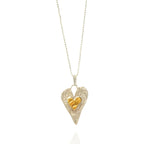 Herz-Anhänger mit goldenem Herz aus 925er Silber – Talisman für Liebe und tiefe Verbundenheit, handgefertigt im Boho- und rustikalen Stil | Art Diva
