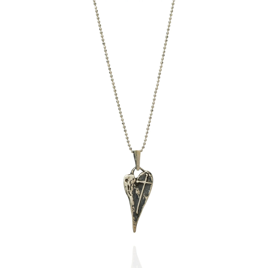 925er Silberanhänger „Längliches Herz mit Kreuz“ – handgefertigter Boho-Talisman für den Glauben an die Liebe, skulpturales Schmuckstück und Geschenk für Mutter, Tochter oder Freundin | Art Diva