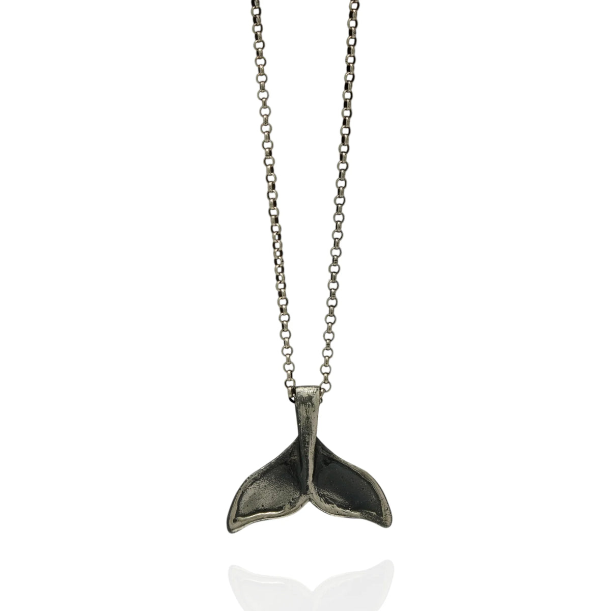 Walflossen-Anhänger für Herren aus 925er Silber – handgefertigter Skulpturenschmuck im Boho- und rustikalen Stil | Art Diva