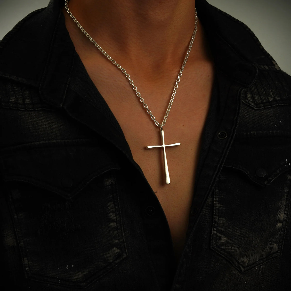 Großer langer Herren-Kreuzanhänger aus 925er Silber – Symbol für Glauben, Stärke und Schutz | Art Diva