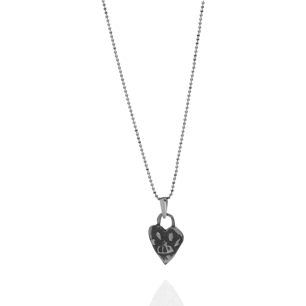 Herz-Anhänger mit Pfote aus 925er Silber – Talisman für Tierliebe, Schmuckstück im Boho- und rustikalen Stil, ideales Geschenk für Mutter, Tochter oder Freundin | Art Diva