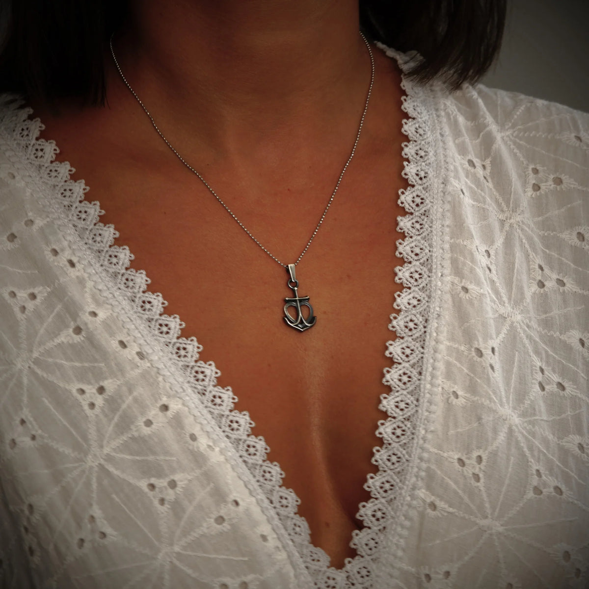 „Glaube • Hoffnung • Liebe“-Anhänger aus 925er Silber – maritimer Talisman, Skulpturenschmuck im Boho- und rustikalen Stil | Art Diva