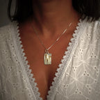 925er Silberanhänger „Drei Calla-Blüten mit goldenen Akzenten“ | Boho – Rustikal – Skulpturaler Schmuck | Handgefertigt | Art Diva
