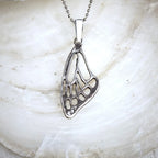 Schmetterlingsflügel-Anhänger aus 925er Silber – handgefertigter Talisman für Freiheit und Transformation, Skulpturenschmuck im Boho- und rustikalen Stil | Art Diva