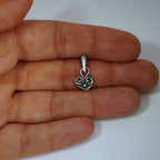 Herzanhänger aus 925er Silber – handgefertigter Liebestalisman und Skulpturenschmuck im Boho-Stil, ideales Geschenk für Mutter, Tochter oder Freundin | Art Diva