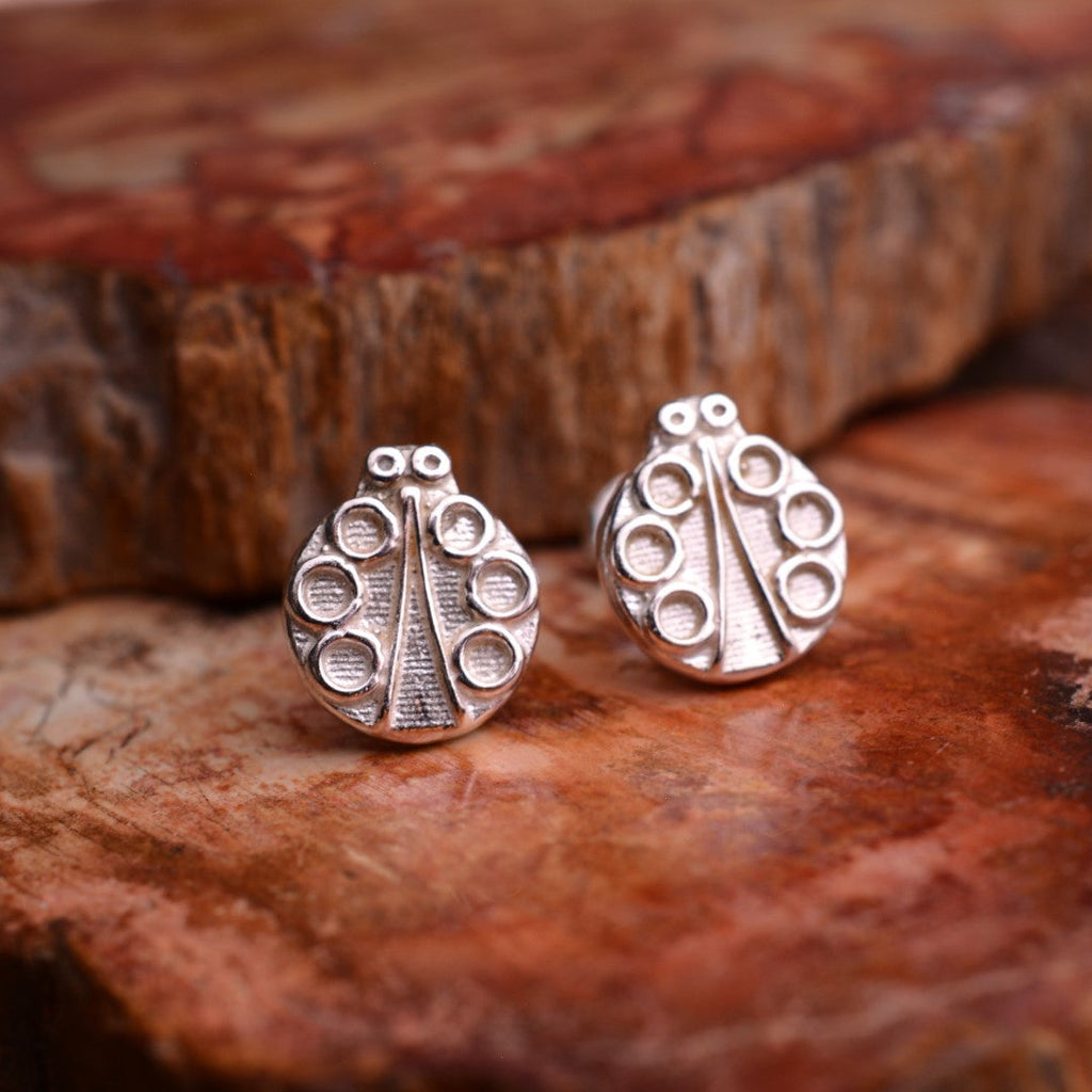 „Marienkäfer“-Mini-Ohrstecker aus 925er Silber – Glückssymbol | Art Diva