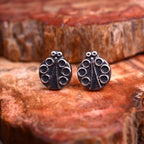 „Marienkäfer“-Mini-Ohrstecker aus 925er Silber – teilweise oxidiert im Vintage-Stil | Art Diva