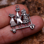 „Gemeinsam voran“-Anhänger aus 925er Silber – Talisman für Geschwisterliebe, handgefertigter skulpturaler Schmuck im Boho-Rustik-Stil | Art Diva