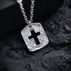 Massiver Herren-Kreuzanhänger aus 925er Silber mit ausgeschnittenem Kreuz – handpoliert, Schmuck im Boho- und rustikalen Stil | Art Diva