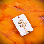 „Baum des Lebens“ – Anhänger aus 925er Silber mit goldfarbenen Akzenten, Talisman für familiäre Verbundenheit, Schutz und Harmonie, Skulpturenschmuck im Boho- und rustikalen Stil | Art Diva