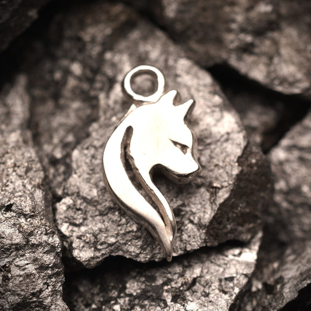 „Katze“ – Anhänger aus 925er Silber, Talisman für Intuition, Anmut und Schutz im Boho- und rustikalen Stil | Art Diva