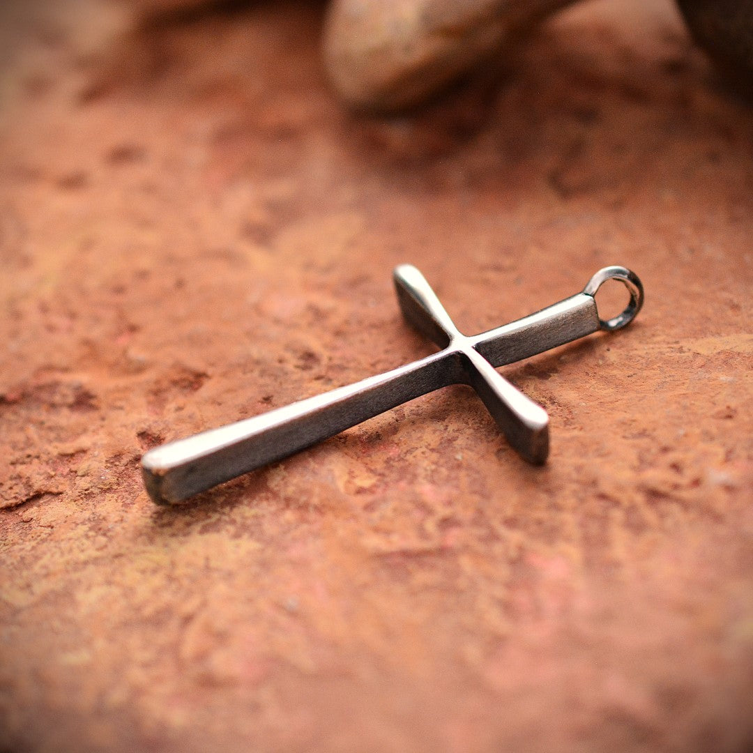 Großer langer Kreuz-Anhänger für Herren aus 925er Silber – Symbol für Glauben, Stärke und Schutz | Art Diva