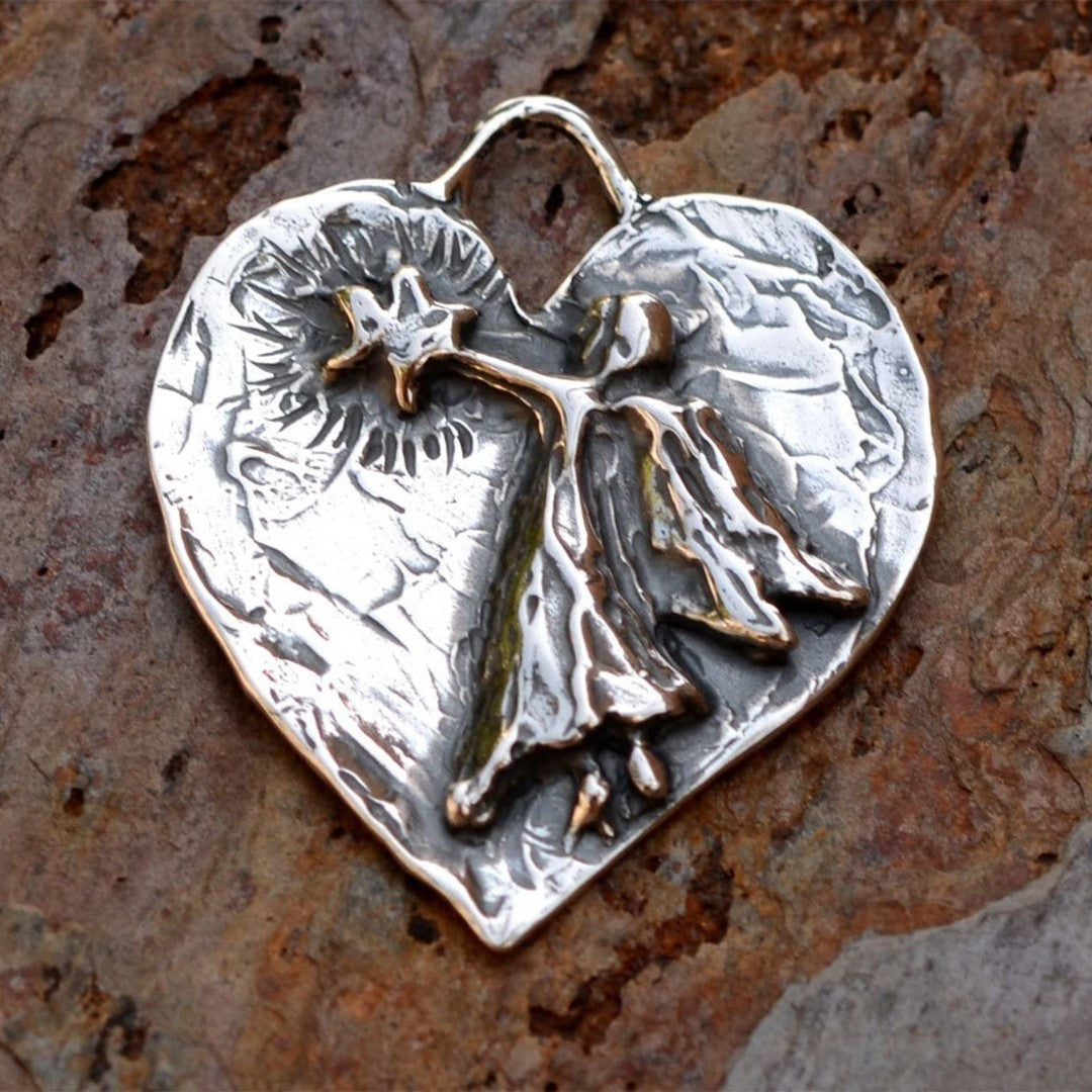 Schutzengel-Herz-Anhänger mit Engel und Stern aus 925er Silber – Talisman für Schutz, Liebe und Glauben, handgefertigt im Boho-Stil | Art Diva