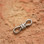 Schmuck aus 925er Silber – Knoten der unendlichen Liebe, handgefertigter Anhänger mit Ewigkeitssymbol für Armband oder Halskette, rustikaler Skulpturenschmuck | Art Diva