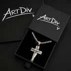 Stilvoller Herren-Kreuzanhänger aus 925er Silber – Symbol für Stärke und Charakter, handgefertigtes Geschenk für den Partner oder Ehemann | Art Diva