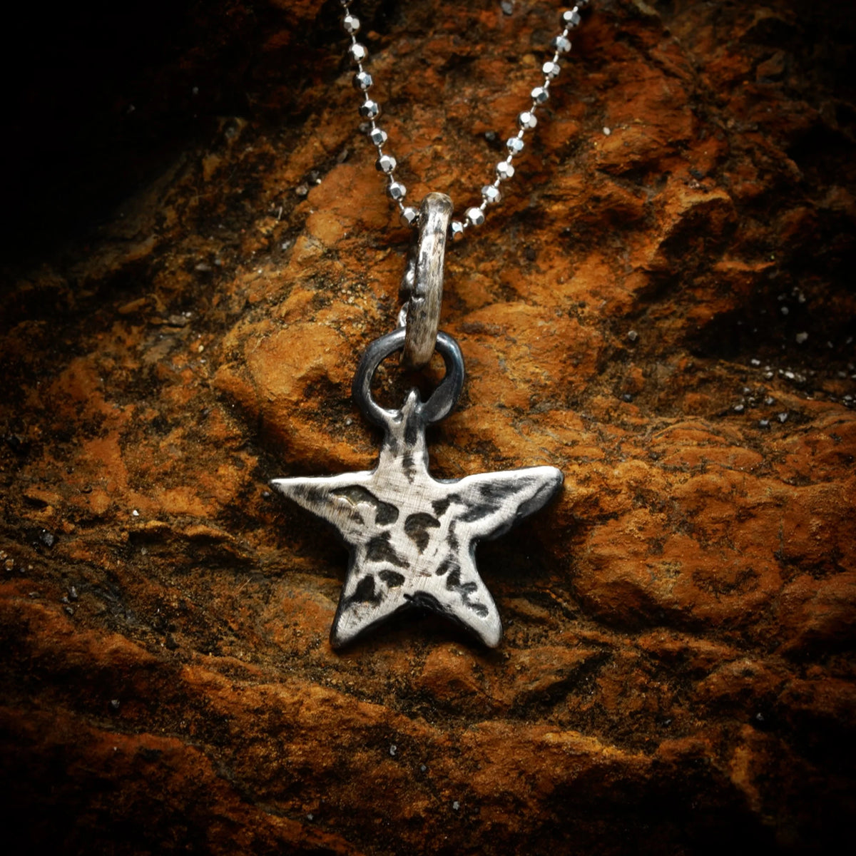 925er Silberanhänger „Stern“ – handgefertigter Boho-Talisman für Hoffnung, skulpturales Schmuckstück und Geschenk für Mutter, Tochter oder Freundin | Art Diva