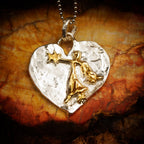 Schutzengel-Herz-Anhänger mit Engel und Stern aus 925er Silber – Talisman für Schutz, Liebe und Glauben, handgefertigt im Boho- und rustikalen Stil | Art Diva
