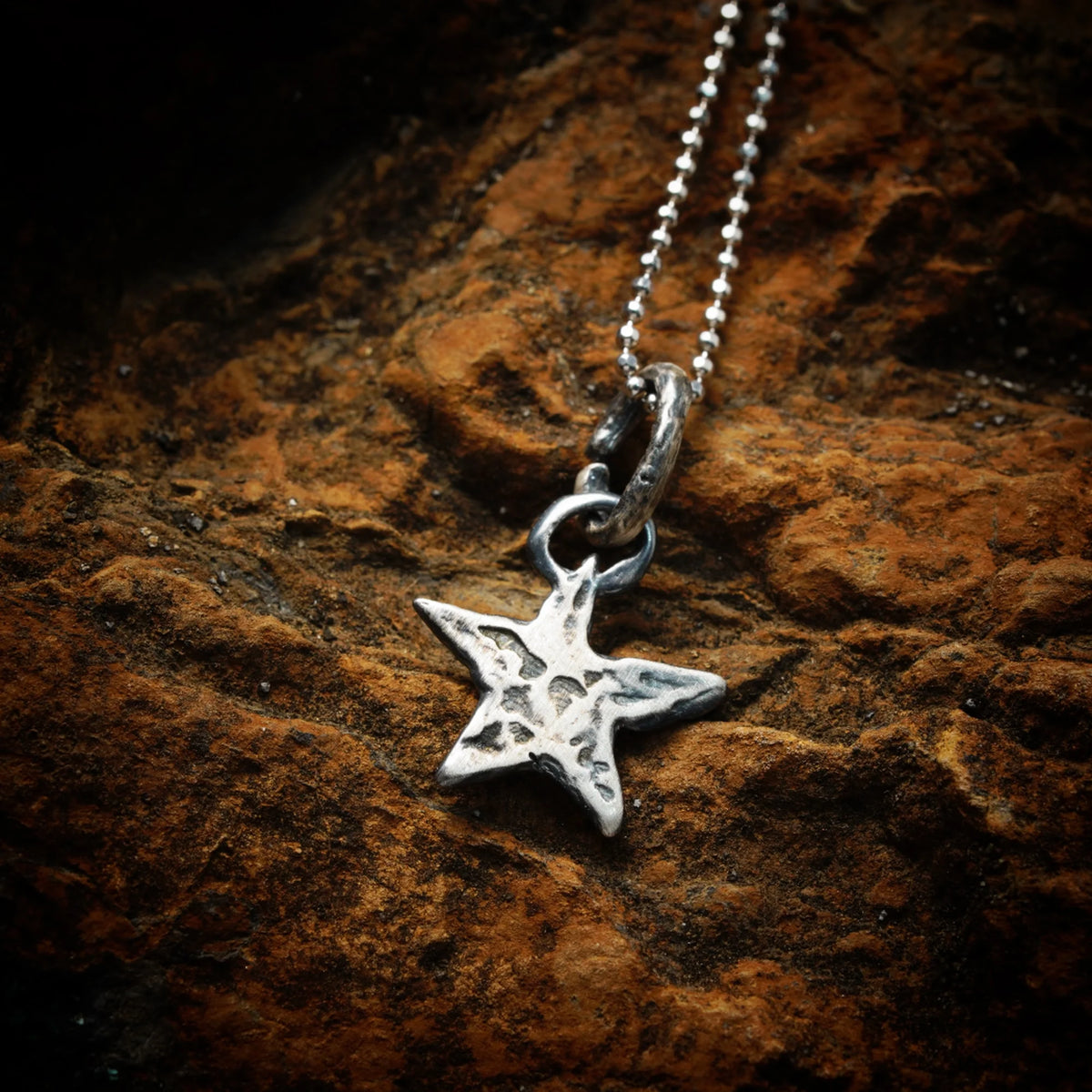 925er Silberanhänger „Stern“ – handgefertigter Boho-Talisman für Hoffnung, skulpturales Schmuckstück und Geschenk für Mutter, Tochter oder Freundin | Art Diva