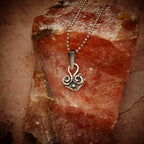 Herzanhänger aus 925er Silber – handgefertigter Liebestalisman und Skulpturenschmuck im Boho-Stil, ideales Geschenk für Mutter, Tochter oder Freundin | Art Diva