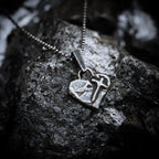 „Glaube an die Liebe“-Miniaturanhänger aus 925er Silber – christliches Herz mit Kreuz, handgefertigtes Symbol spiritueller Liebe | Art Diva