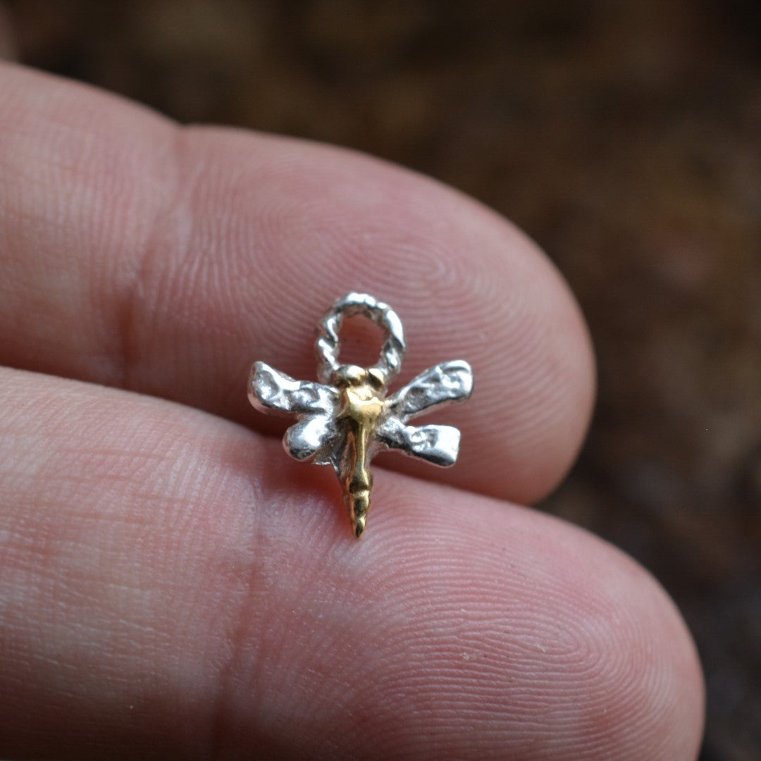Libellen-Anhänger aus 925er Silber – Talisman für Veränderung und spirituelles Wachstum, handgefertigter Skulpturenschmuck im Boho-Stil, ideales Geschenk für Mutter, Tochter oder Freundin | Art Diva