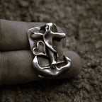 „Glaube, Hoffnung und Liebe“-Anhänger für Herren aus 925er Silber – handgefertigter Skulpturenschmuck im Boho- und rustikalen Stil | Art Diva