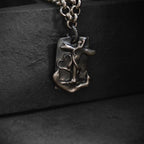 „Glaube, Hoffnung und Liebe“-Anhänger für Herren aus 925er Silber – handgefertigter Skulpturenschmuck im Boho- und rustikalen Stil | Art Diva