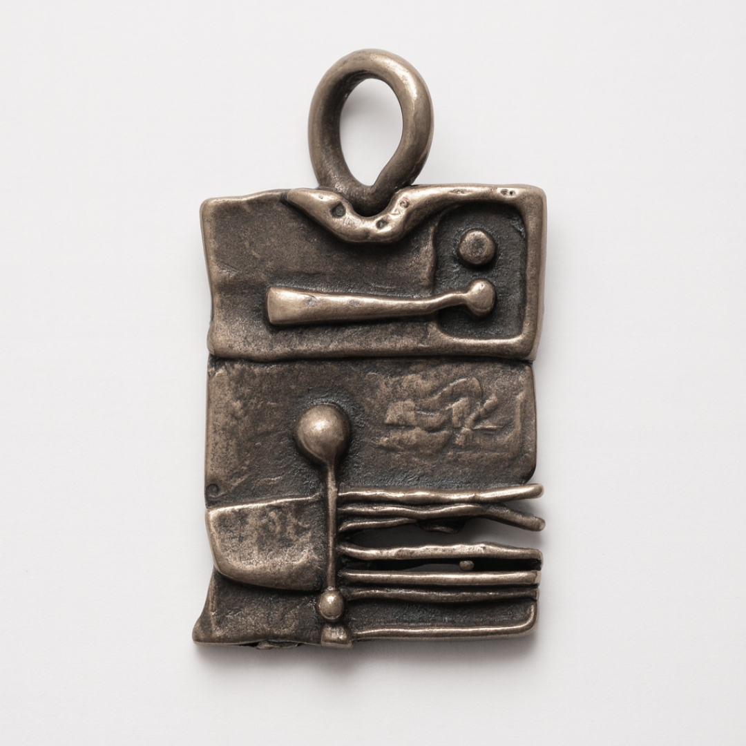 „Architektonische Abstraktion“ – Anhänger aus 925er Silber, handgefertigter Skulpturenschmuck im Boho- und rustikalen Stil | Art Diva