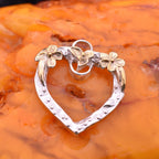 „Offenes Herz“-Anhänger für Damen aus 925er Silber mit goldfarbenen Akzenten – Skulpturenschmuck im Boho- und rustikalen Stil | Art Diva