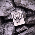 „Drei Blätter“-Anhänger aus 925er Silber – oxidierter Skulpturenschmuck im Boho- und rustikalen Stil | Art Diva