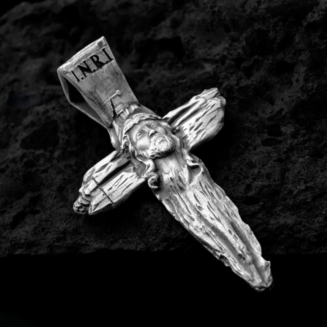 Jesus-Christus-Kreuz aus 925er Sterlingsilber – handgefertigter religiöser Anhänger als Symbol für Glauben und Schutz | Art Diva