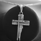 Massiver Kreuz-Anhänger für Herren aus 925er Silber – Symbol für Glauben und Entschlossenheit, handgefertigt | Art Diva
